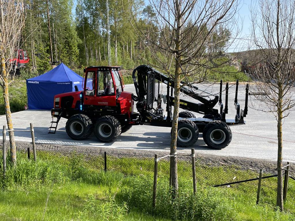Hybrid-Elektrischer Forwarder von Komatsu Forest